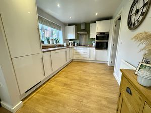 Open Plan Dining Kitchen- click for photo gallery